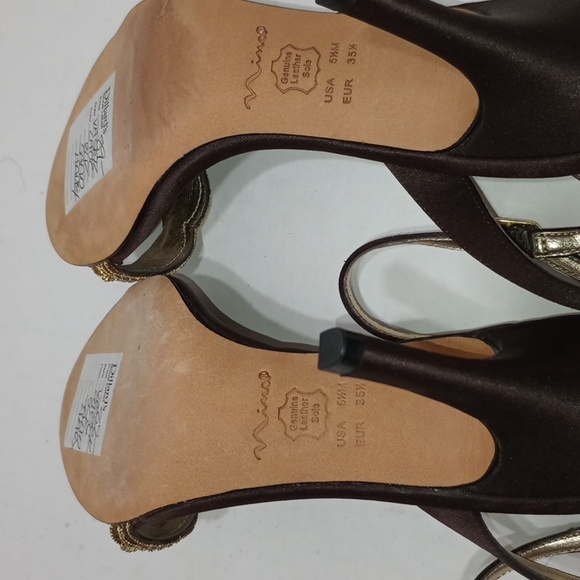 Mina Collection Women's Heels in a size 5.5. - Picture 6 of 11